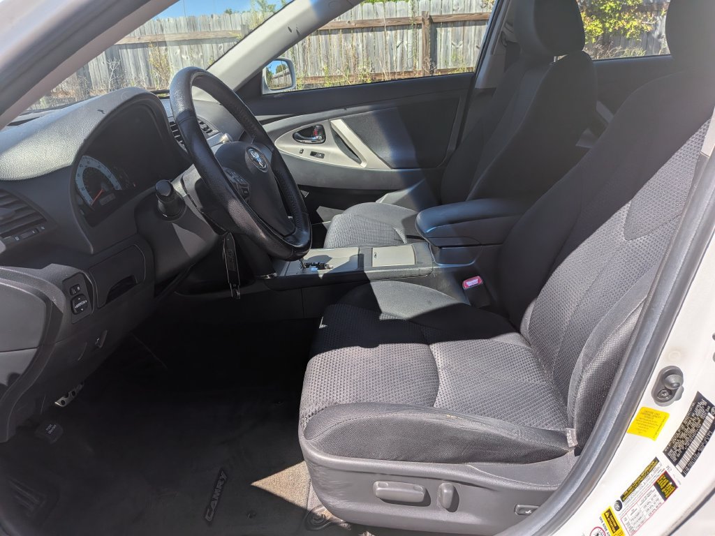 Used 2011 Toyota Camry SE w/ Fleet Convenience Pkg FWD image 10