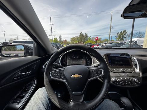 Used 2023 Chevrolet Malibu LT w/ Driver Confidence Package FWD image 13