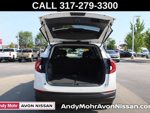Used 2020 GMC Terrain SLE w/ Driver Convenience Package FWD image 9