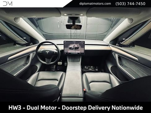 Used 2023 Tesla Model Y Performance AWD/4WD image 29
