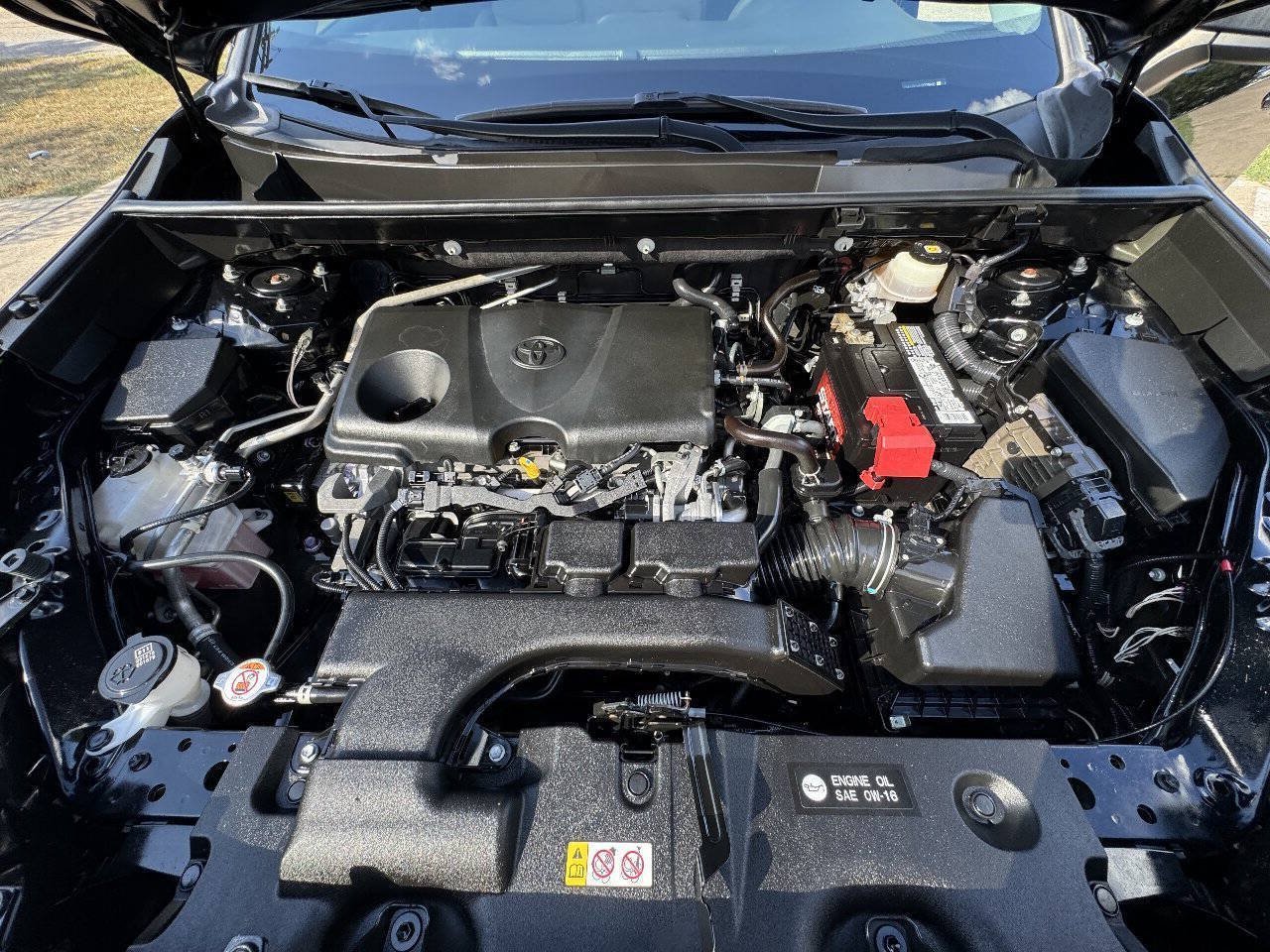 Used 2019 Toyota RAV4 LE FWD image 33