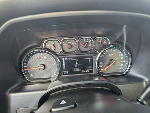 Used 2018 Chevrolet Silverado 2500 LT w/ LT Convenience Package image 12