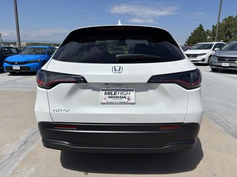 New 2026 Honda HR-V LX image 9