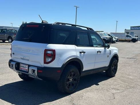 Certified 2025 Ford Bronco Sport Badlands w/ Sasquatch Badlands Package AWD/4WD image 3