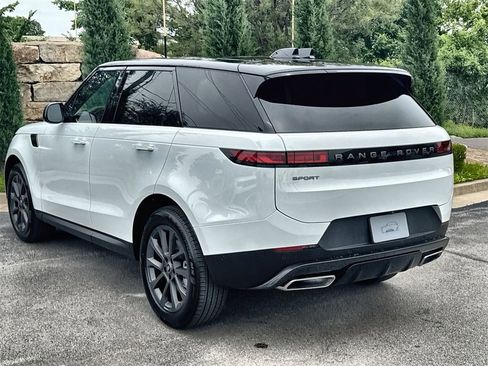 Used 2025 Land Rover Range Rover Sport SE image 5