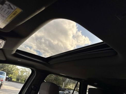 Used 2025 Toyota Sequoia SR5 image 33