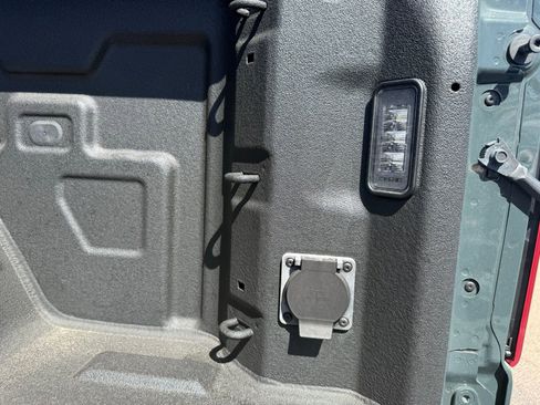 Used 2025 Chevrolet Silverado 1500 LT Trail Boss w/ LT Trail Boss Premium Package image 49