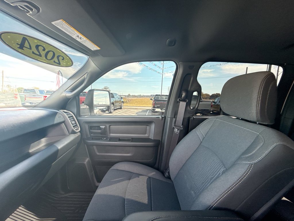 Used 2024 RAM 2500 Tradesman w/ Chrome Appearance Group AWD/4WD image 31