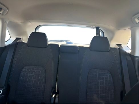 Used 2023 Honda HR-V LX image 18