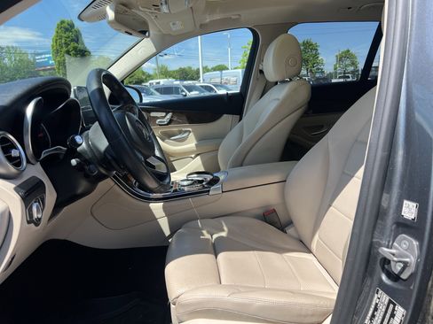 Used 2017 Mercedes-Benz GLC 300 image 16