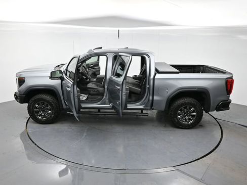 Used 2024 GMC Sierra 1500 AT4X image 43