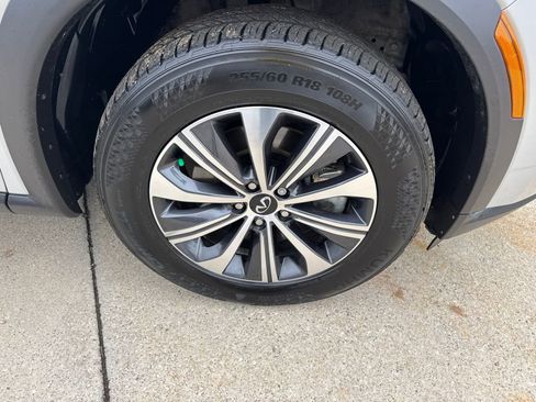 Used 2023 INFINITI QX60 Pure image 12