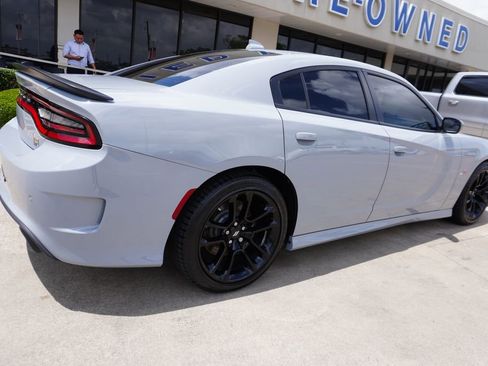 Used 2022 Dodge Charger Scat Pack RWD image 6