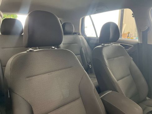 Used 2016 Volkswagen Golf S FWD image 52
