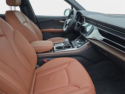 Used 2025 Audi Q7 3.0T Premium w/ Convenience Package image 12