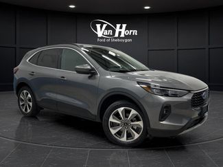 Used 2025 Ford Escape Platinum video 1