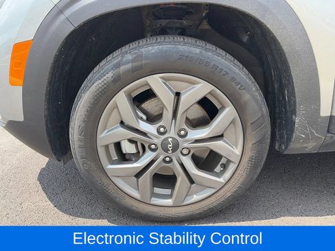 Used 2024 Kia Seltos LX AWD/4WD image 24
