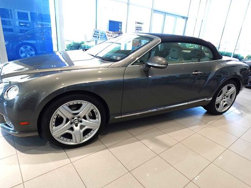 Used 2014 Bentley Continental GT image 19