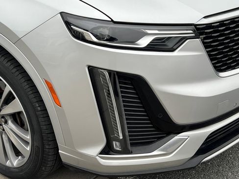 Used 2020 Cadillac XT6 Premium Luxury w/ LPO, Floor Liner Package image 9