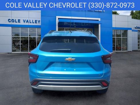 New 2026 Chevrolet Trax LT w/ Driver Confidence Package FWD image 4