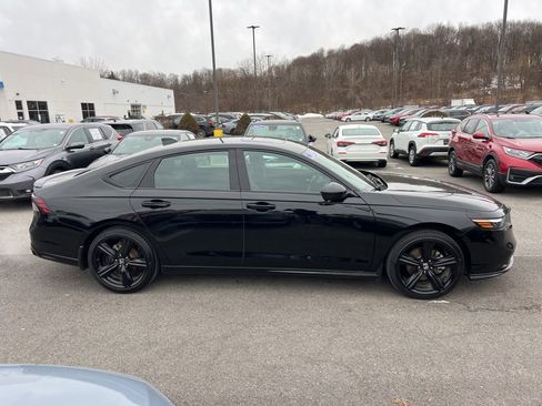 Used 2024 Honda Accord Sport image 6