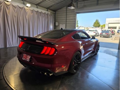 Used 2020 Ford Mustang Shelby GT500 w/ Technology Package image 8