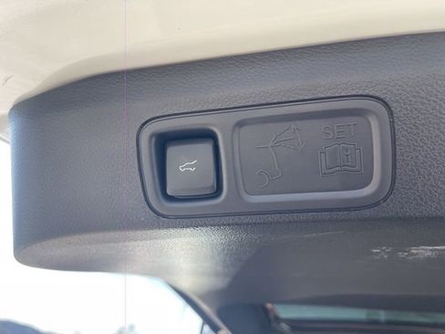 Used 2024 Lincoln Navigator Reserve image 25