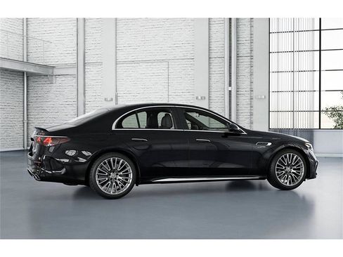 New 2026 Mercedes-Benz E 53 AMG e 4MATIC Sedan image 18