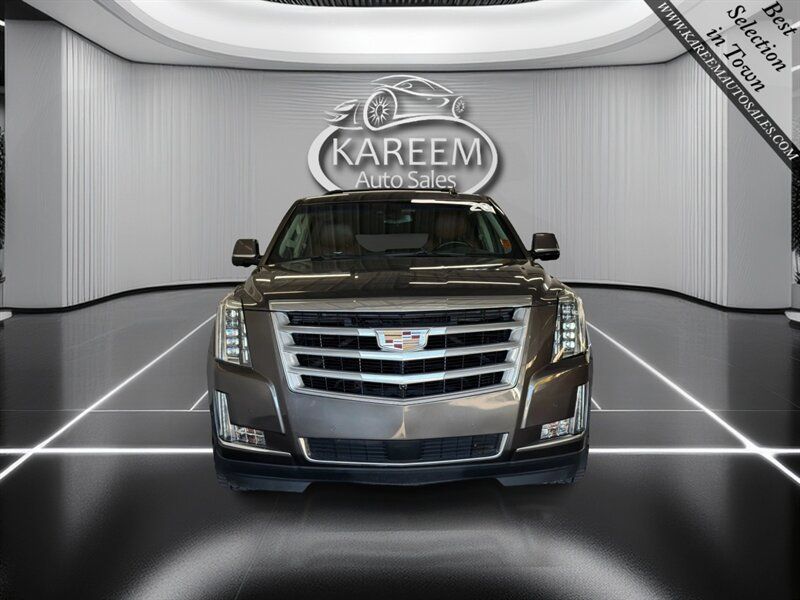 Used 2020 Cadillac Escalade ESV Premium Luxury AWD/4WD image 2