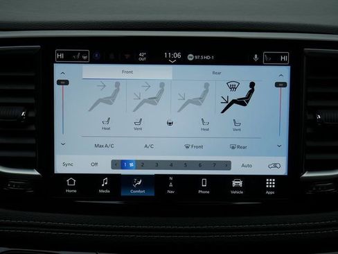 New 2026 Chrysler Pacifica Limited w/ Uconnect Theater Family Group AWD/4WD image 22