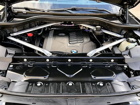 Used 2023 BMW X5 sDrive40i w/ M Sport Package RWD image 34