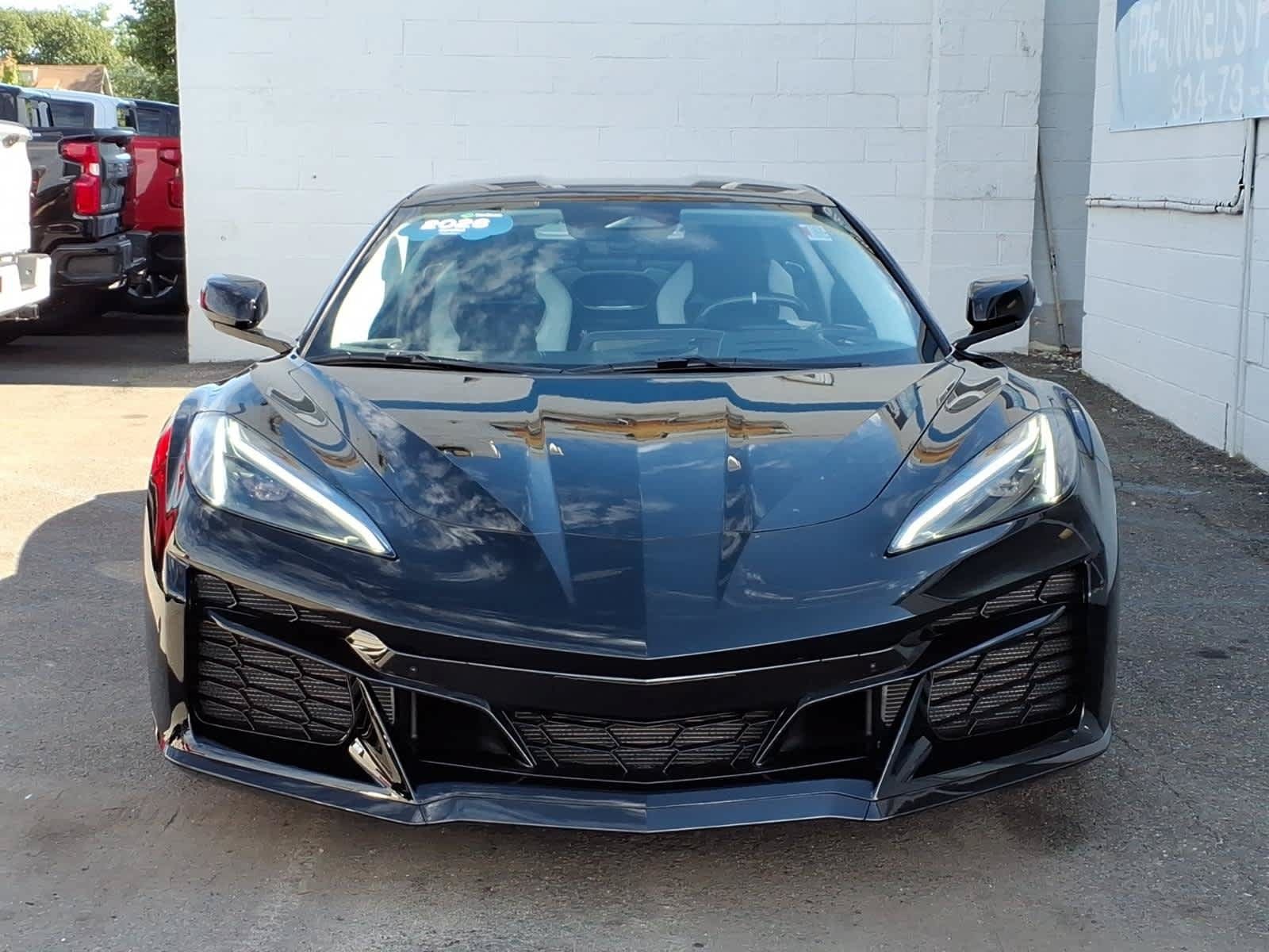 Used 2026 Chevrolet Corvette Z06 RWD image 2