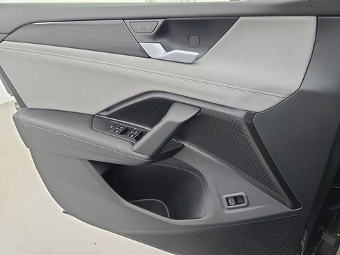 New 2026 Volkswagen Tiguan SE R-Line FWD image 26