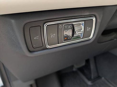 Used 2026 Lincoln Aviator Reserve AWD/4WD image 34