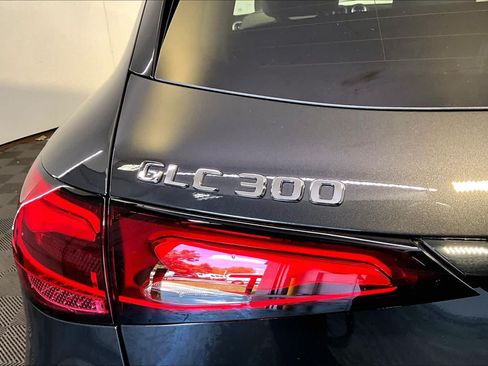Used 2026 Mercedes-Benz GLC 300 4MATIC image 33
