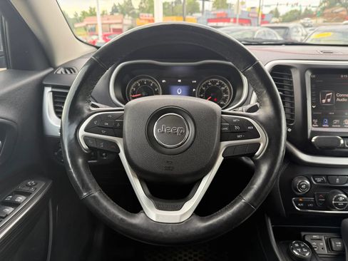 Used 2014 Jeep Cherokee Trailhawk w/ Comfort/Convenience Group AWD/4WD image 24