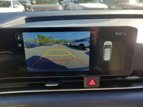 New 2026 Kia Carnival EX FWD image 32