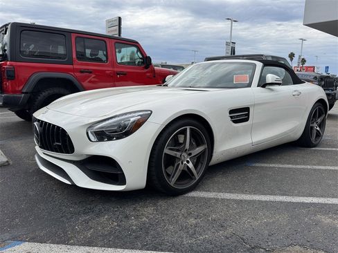 Used 2018 Mercedes-Benz AMG GT Roadster image 15