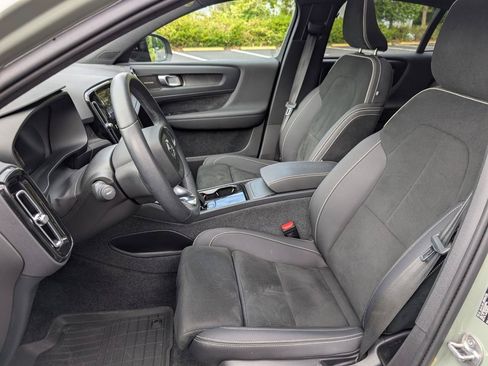 Used 2023 Volvo C40 P8 Recharge Ultimate w/ Protection Package Premier AWD/4WD image 10