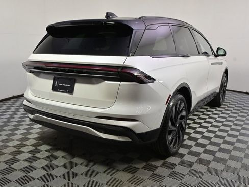 New 2026 Lincoln Nautilus Reserve w/ Jet Appearance Package AWD/4WD image 6