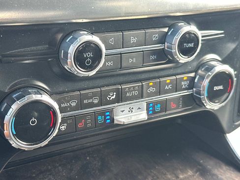 Certified 2023 Ford F150 Lariat w/ Equipment Group 502A High image 22