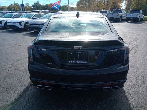 Used 2021 Cadillac CT5 V w/ Premium Package image 6