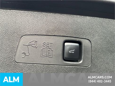 Used 2025 Lincoln Corsair Reserve w/ Equipment Group 202A AWD/4WD image 22