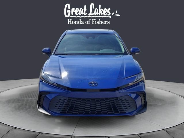 Used 2025 Toyota Camry SE w/ Convenience Package FWD image 8