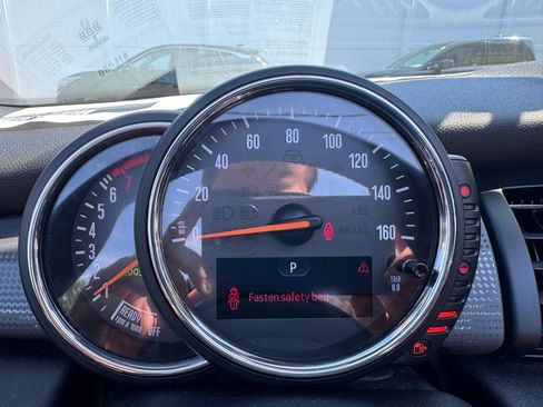 Used 2016 MINI Cooper Convertible FWD image 37