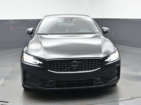 Used 2024 Volvo S60 B5 Plus w/ Climate Package FWD image 2