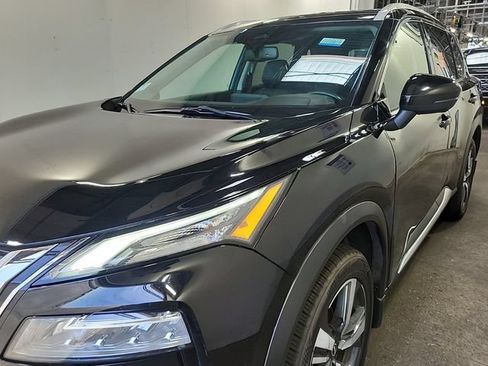 Used 2023 Nissan Rogue SL w/ SL Premium Package AWD/4WD image 2