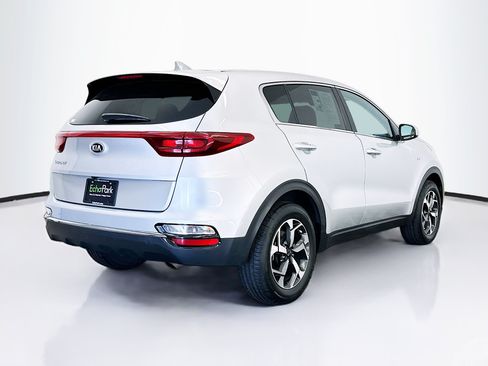 Used 2021 Kia Sportage LX AWD/4WD image 9