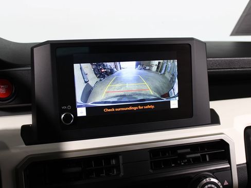 Used 2024 Toyota Tacoma TRD Off-Road image 21