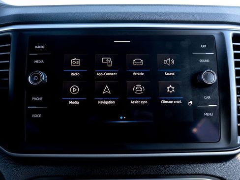 Used 2021 Volkswagen Atlas SE w/ Panoramic Sunroof Package image 22